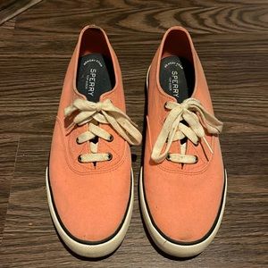 Sperry Orange sneakers with cream laces sz 10